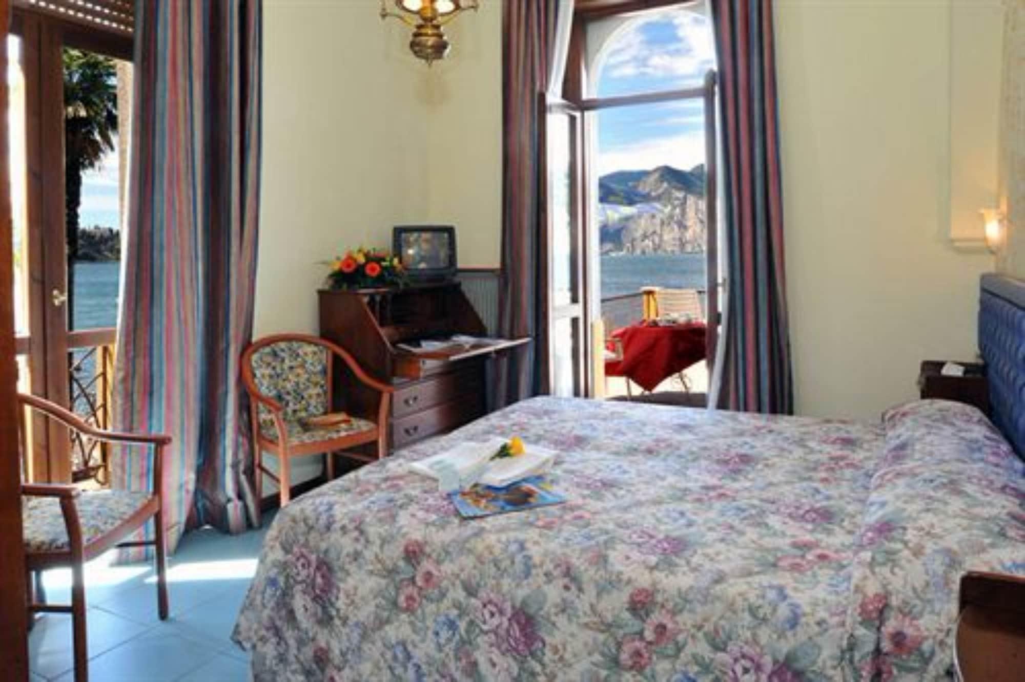 Hotel מאלצ'סינה מראה חיצוני תמונה