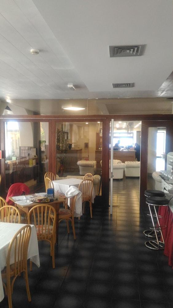 Hotel מאלצ'סינה מראה חיצוני תמונה