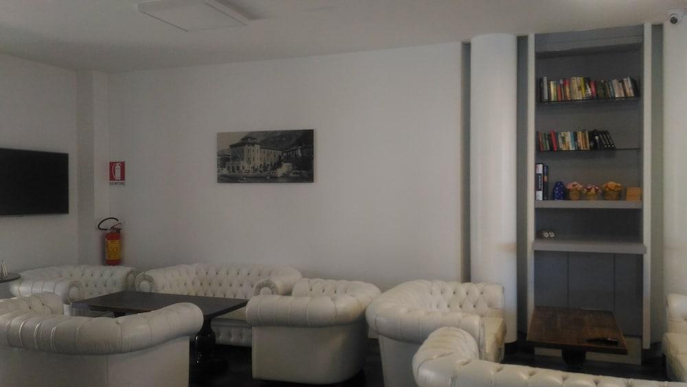 Hotel מאלצ'סינה מראה חיצוני תמונה